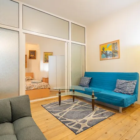 The Right Choice 21 * Sofia