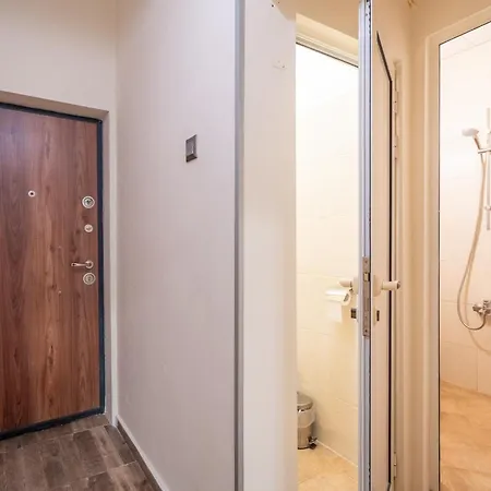 The Right Choice 21 *